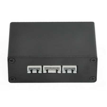 412 Achteruitrijcamera's Achteruitrijcamera Switch 2 Ingangen€ 34,95